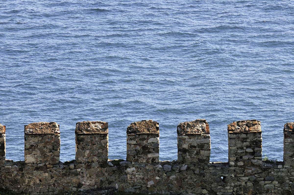 castle europe topkapi parapet