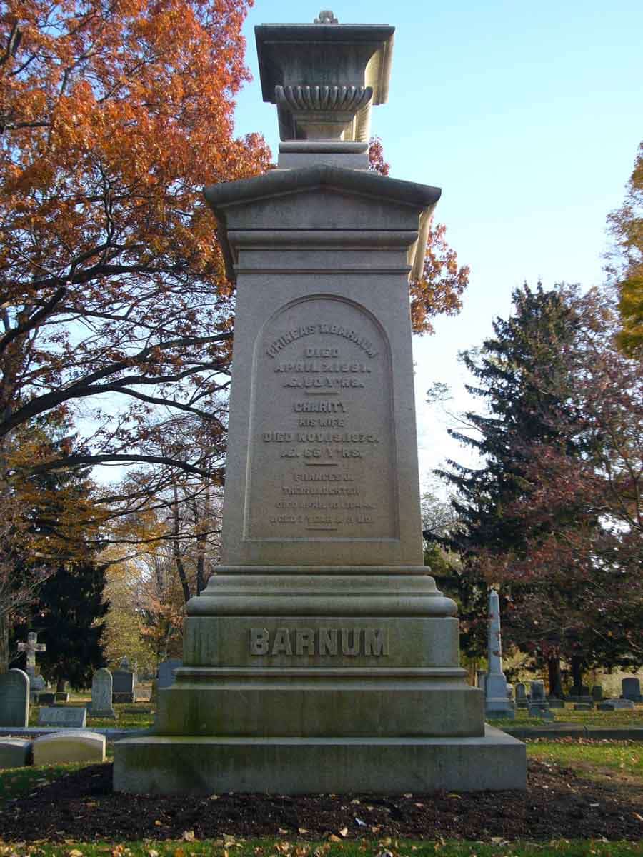 pt barnum gravestone photo