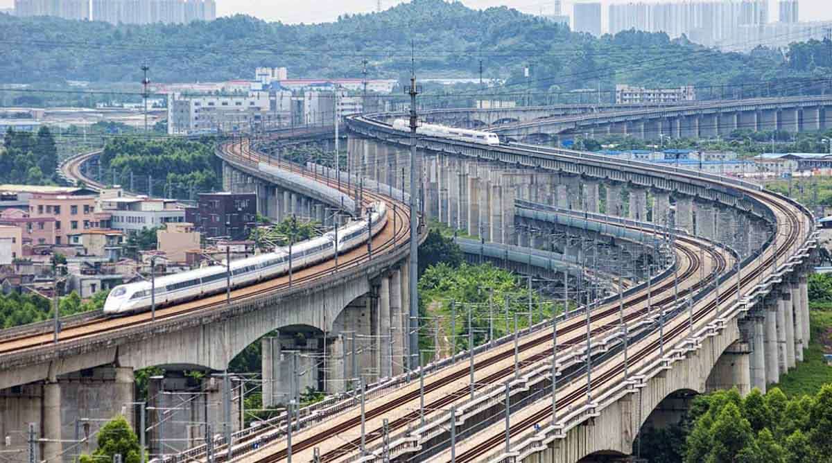 The colossal Tianjin Grand Bridge in China. Source: Weekend Premium