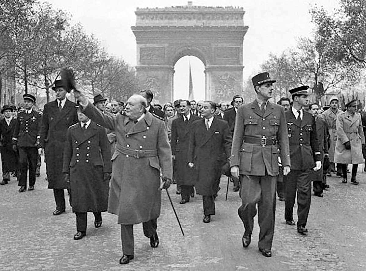 churchill de gaulle paris