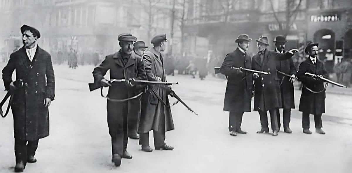 armed revoltionaries berlin