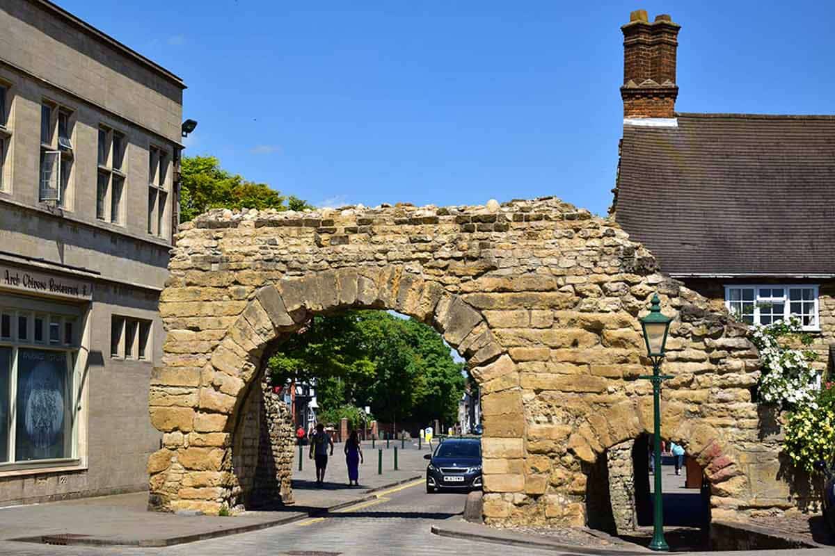 newport arch roman lincoln